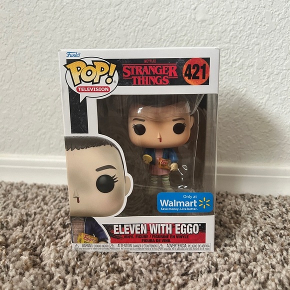 Funko POP TV Stranger Things Eleven with Eggo Bloody Nose #421- NIB - Picture 1 of 4